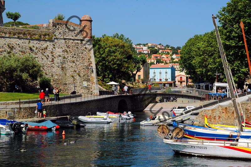 Roussillon port 005